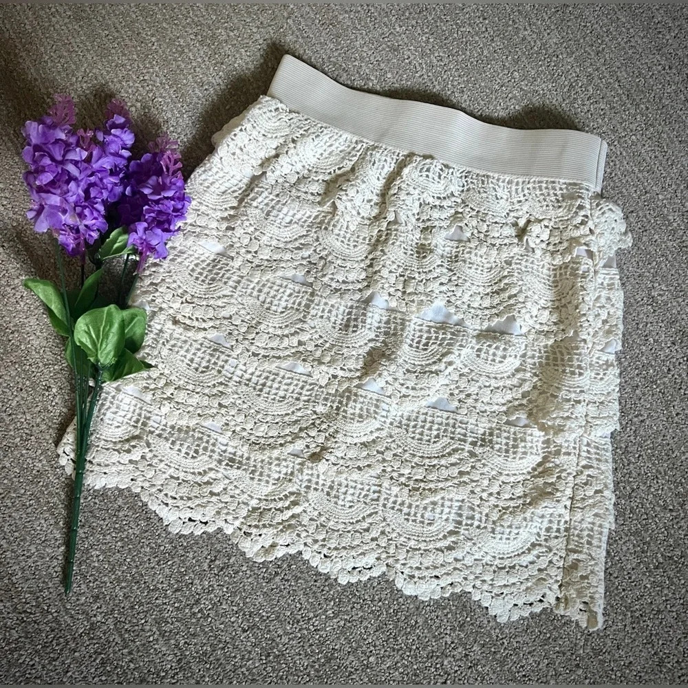 Rue21 NWT Lace Crochet Layered Mini Skirt - Small